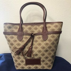 Dooney & Bourke purse